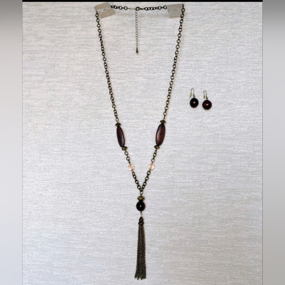 Necklace And Earrings Perfect For FALL. GUNMETAL/WOOD Necklace Set Lightweight
